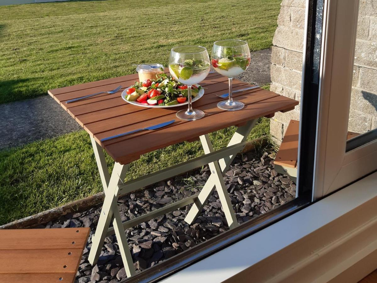 Chalet 18 Widemouth Bay Holiday Village Bude Dış mekan fotoğraf