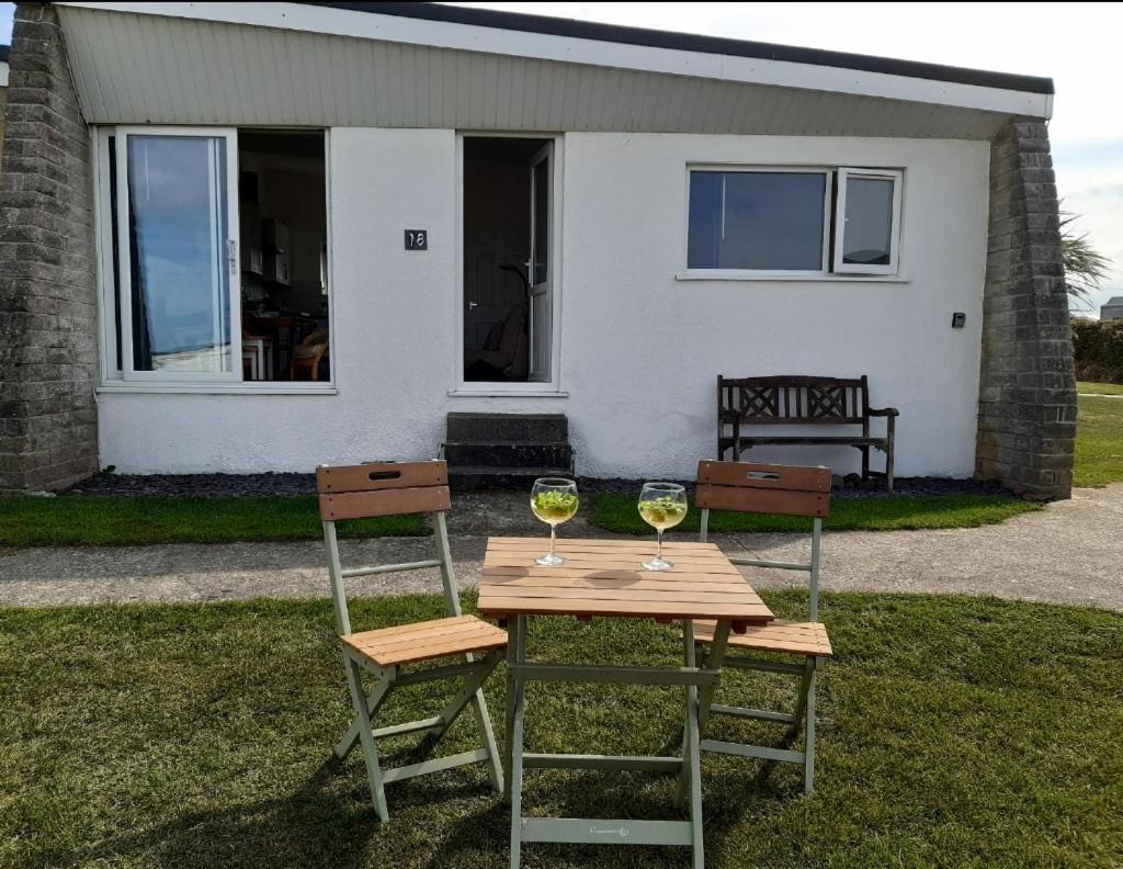 Chalet 18 Widemouth Bay Holiday Village Bude Dış mekan fotoğraf